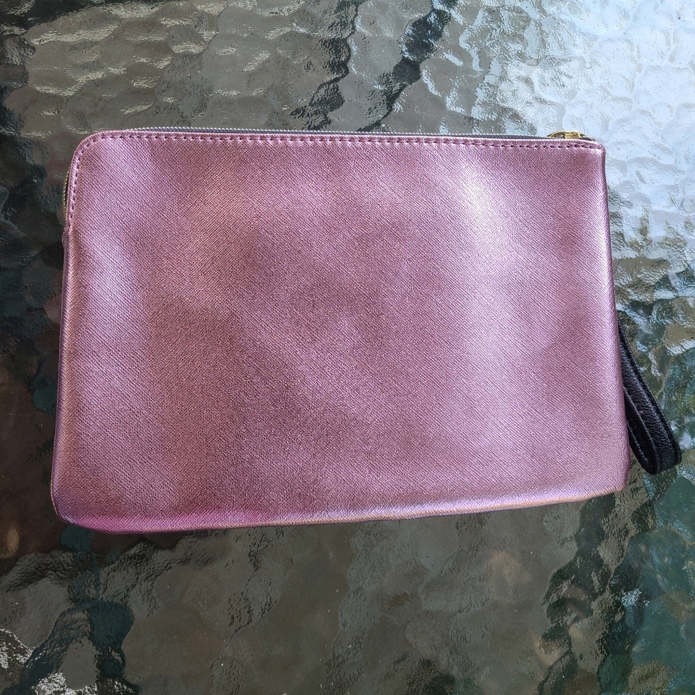 Betsey Johnson Saffiano Blush Metallic Bow Wristlet Clutch Pouch zip bag - Picture 13 of 16